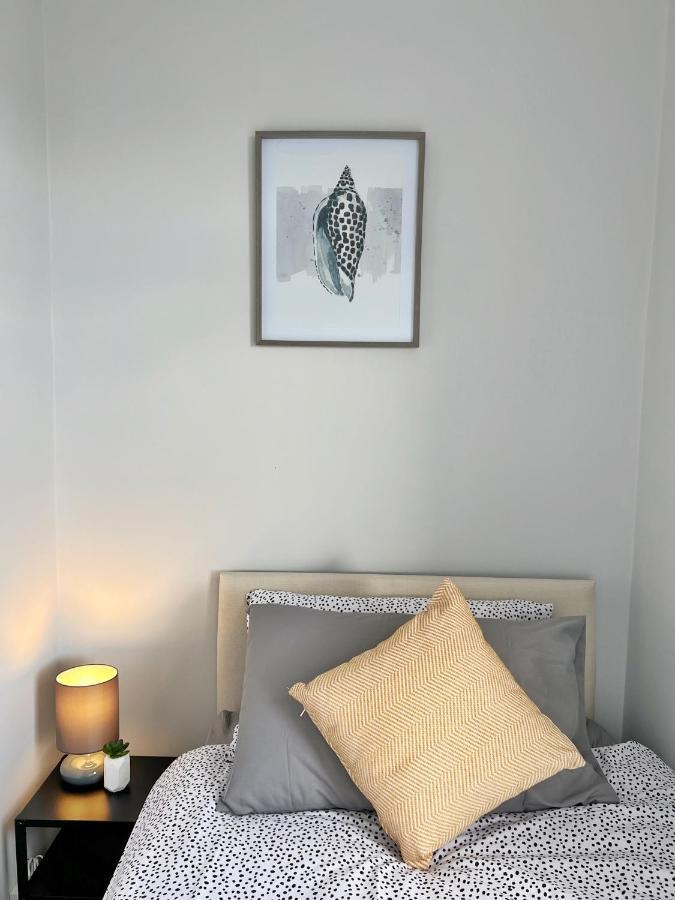 Cheerful 3 Bedroom Home With Netflix And Wi-Fi Мидълтън Екстериор снимка